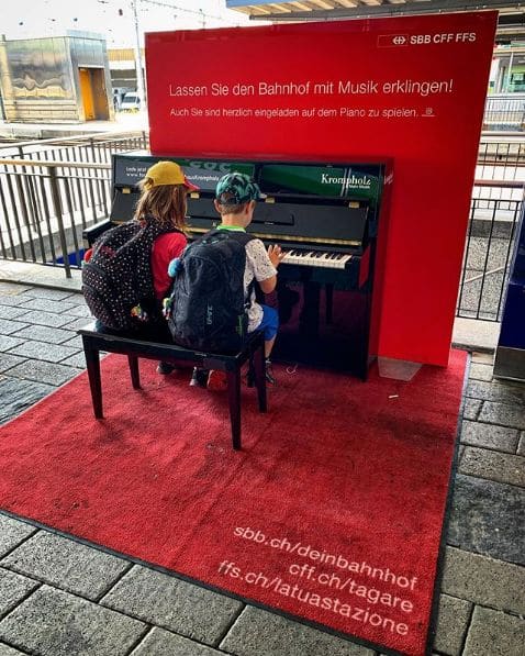 Photo of Bahnhof Wil at Panetarium, 3, Bahnhofplatz, Bronschhofen, Wil (SG), Wahlkreis Wil, St. Gallen, 9500, Switzerland
