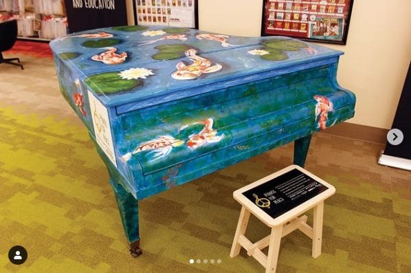 Public piano in Forsyth County, Georgia, United States