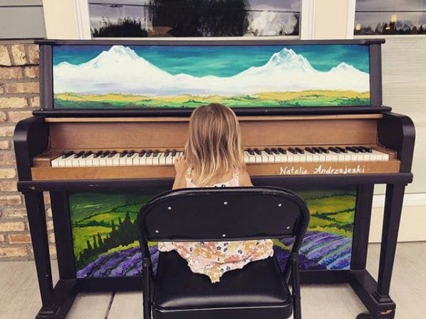 Public piano in Clark County, Washington, United States