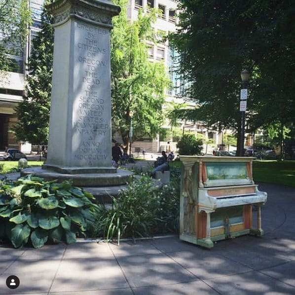 Photo of Lownsdale Square at Soldiers Monument, Southwest Main Street, University District, Downtown, Portland, Multnomah County, Oregon, 97258, United States. Summer is right…