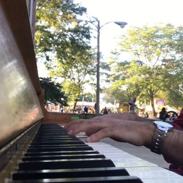 Photo of Kelvyn Park at Kelvyn Park Fieldhouse, 4438, West Wrightwood Avenue, Beat 2521, Hermosa, Chicago, Jefferson Township, Cook County, Illinois, 60639, United States