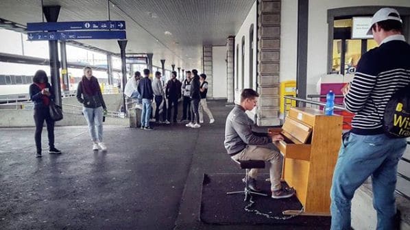Photo of Bahnhof Solothurn at Drogerie im Bahnhof, Solothurn HB, Sandmatt, Solothurn, Bezirk Solothurn, Amtei Solothurn-Lebern, Solothurn, 4501, Switzerland. I love this! The \