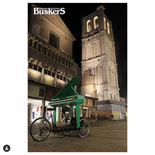 Photo of Ferrara Buskers Festival at Cattedrale di San Giorgio Martire, Piazza della Cattedrale, Centro cittadino, Giardino, Ferrara, Emilia-Romagna, Italy