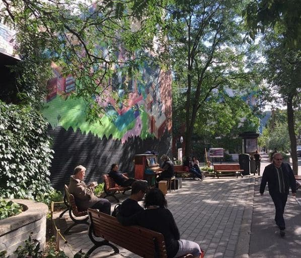 Photo of Rue Duluth at 4057, Avenue De Chateaubriand, Parc-Lafontaine, Plateau Mont-Royal, Montreal, Urban agglomeration of Montreal, Montreal (06), Quebec, H2L 1C9, Canada