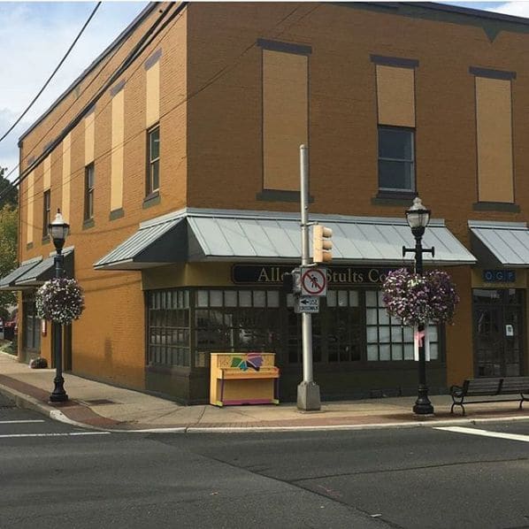 Photo of Hightstown, New Jersey at East Windsor/Hightstown Postal Office, Mercer Street, Hightstown, Mercer County, New Jersey, 08520, United States