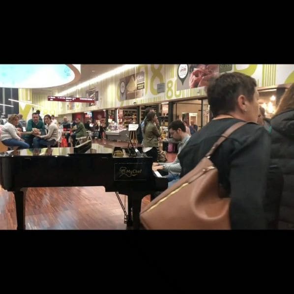Photo of Bergamo Orio Al Serio Airport at Via Torquato Tasso, Cologno Monzese, Milan, Lombardy, 20093, Italy