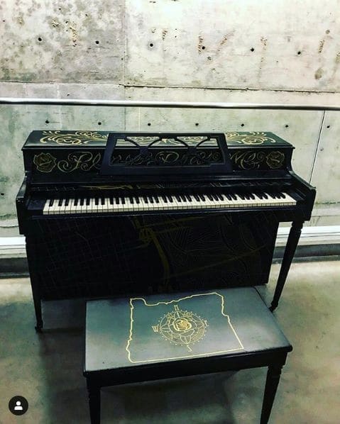 Photo of Portland, Oregon at Animals in Pools, Southwest Yamhill Street, Downtown, Portland, Multnomah County, Oregon, 97204, United States. I love coming upon pianos from years…