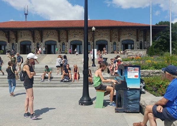 Photo of Mont Royal at Boucle du Sommet, Montagne, Ville-Marie, Montreal, Urban agglomeration of Montreal, Montreal (06), Quebec, H3G 1A8, Canada
