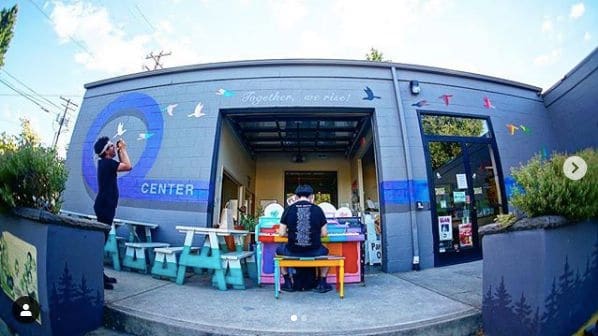 Photo of Portland, Oregon at Animals in Pools, Southwest Yamhill Street, Downtown, Portland, Multnomah County, Oregon, 97204, United States