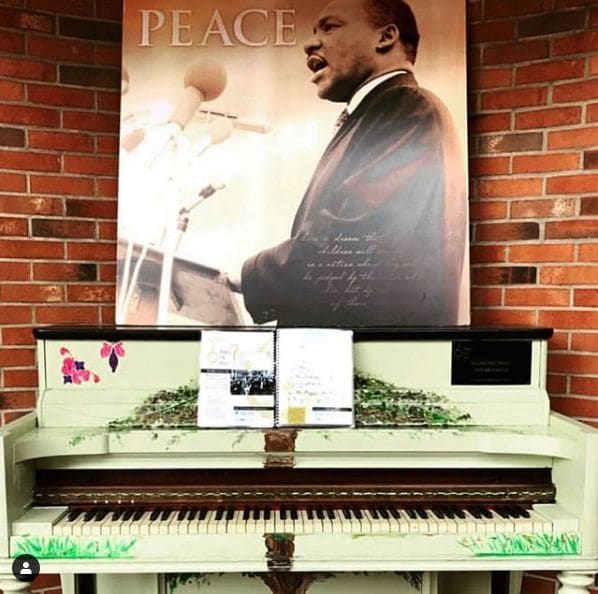 Photo of The King Center at Martin Luther King Junior Center for Nonviolent Social Change, Auburn Avenue Northeast, Sweet Auburn, Old Fourth Ward, Atlanta, Fulton County,…