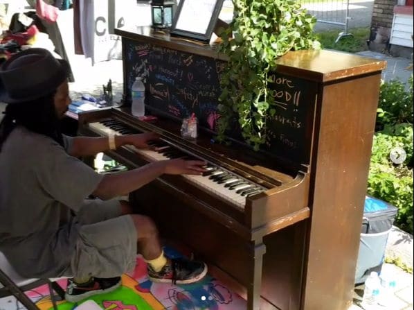 Photo of Waterloo Arts District at Ritual Juicery, 15619, Waterloo Road, North Collinwood, Collinwood, Cleveland, Cuyahoga County, Ohio, 44110, United States