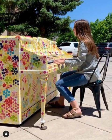 Photo of Klamath Falls, Oregon at EagleRidge High School, 677, South 7th Street, Klamath Falls, Klamath County, Oregon, 97601, United States. 𠇌olor is the keyboard, the eyes are…