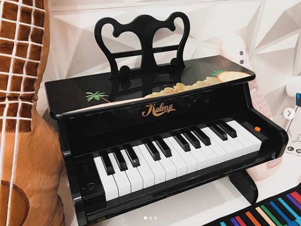 Public piano in Honolulu County, Hawaii, United States
