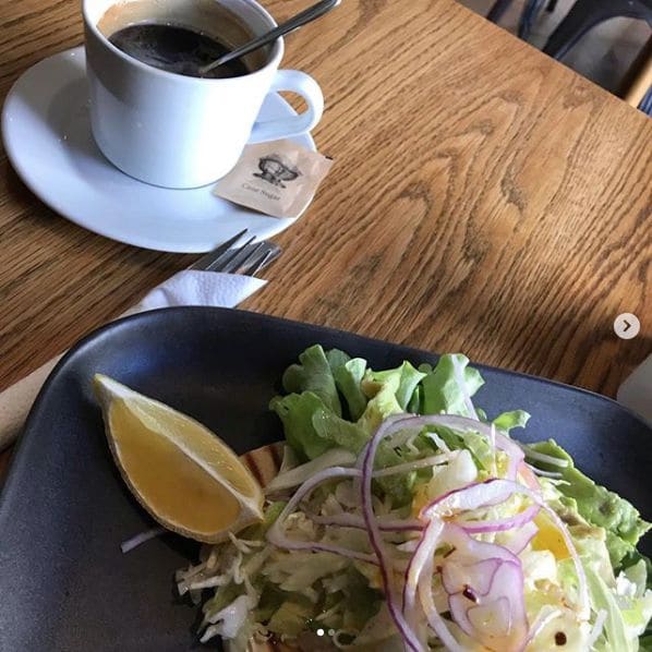 Photo of Reykjavík, Iceland at Apron 1, Nauthólsvegur, Miðborg, Reykjavik, Capital Region, 101, Iceland. Last week. Live music in the street🎵🎶 And one of the most perfect Vegan…