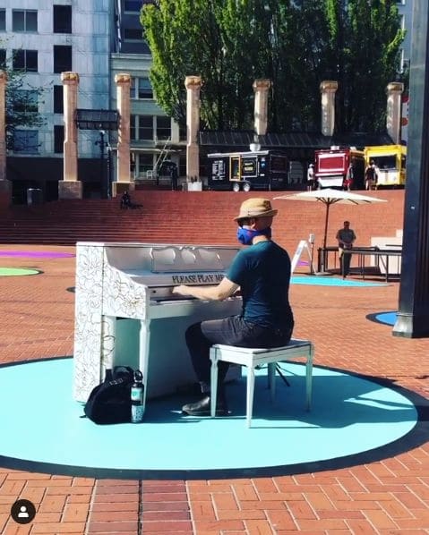 Photo of Pioneer Courthouse Square at KGW Studio on the Square, Southwest Yamhill Street, Downtown, Portland, Multnomah County, Oregon, 97204, United States