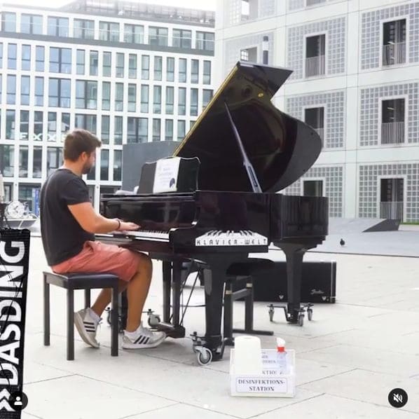 Photo of Mailänder Platz at Starbucks, Mailänder Platz, Europaviertel, Stuttgart-Mitte, Stuttgart, Baden-Württemberg, 70173, Germany. Hey, spielst du Klavier? Noch bis zum 15.…