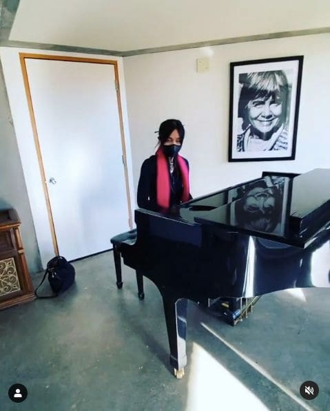 Photo of Arcosanti, Arizona at Arcosanti, Yavapai County, Arizona, United States. Whilst in Arcosanti, a wild piano appears!😍\nAlways fun to give a neglected…