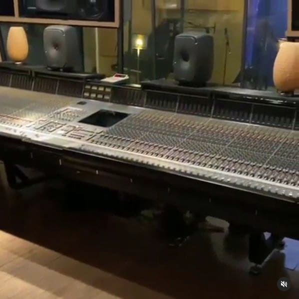 Photo of Metropolis Studios at Stamford Brook Bus Garage, 72-74, Chiswick High Road, Grove Park, London Borough of Hounslow, London, Greater London, England, W4 1SY, United Kingdom