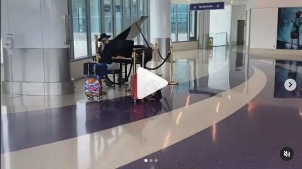 Photo of Los Angeles International Airport at Tom Bradley International Terminal, World Way, Westchester, Los Angeles, California, 90045-5802, United States