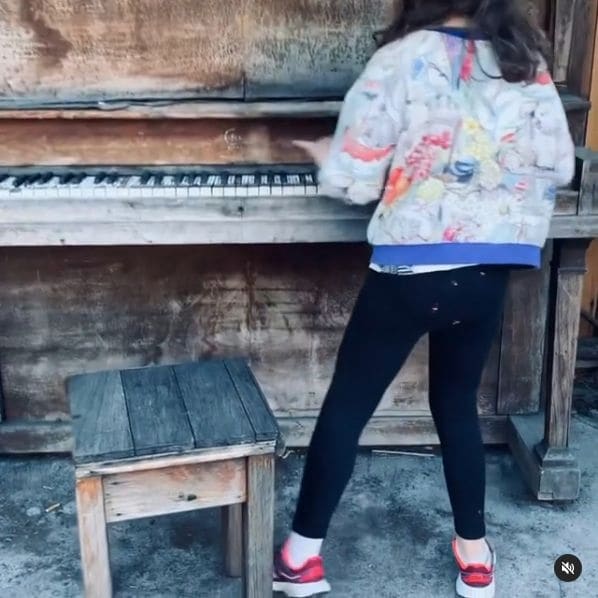 Photo of Bourke Street Bakery at Anderson Street, Banksmeadow, Sydney, Bayside Council, New South Wales, 2019, Australia. Piano playing at @bourkestreetbakery. 🎹 🥐