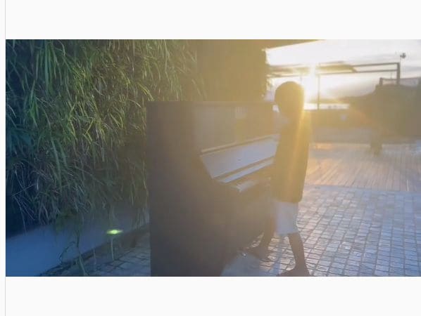Public piano in Sydney, New South Wales, Australia