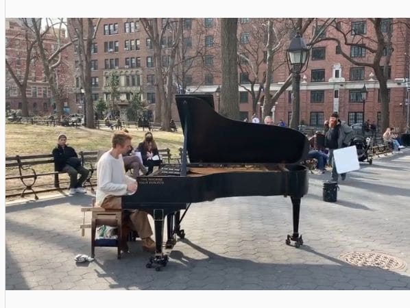 Photo of Washington Square Park at 42nd Street–Times Square–Port Authority Bus Terminal, Broadway, Theater District, Manhattan Community Board 5, Manhattan, New York County, New…
