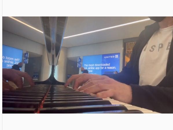 Photo of United Airlines Terminal 7 at Terminal 7, World Way, Westchester, Los Angeles, Los Angeles County, California, 90045-5802, United States