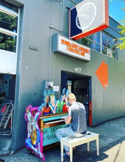 Photo of Portland, Oregon at Animals in Pools, Southwest Yamhill Street, Downtown, Portland, Multnomah County, Oregon, 97204, United States. rachaelallenpaintings