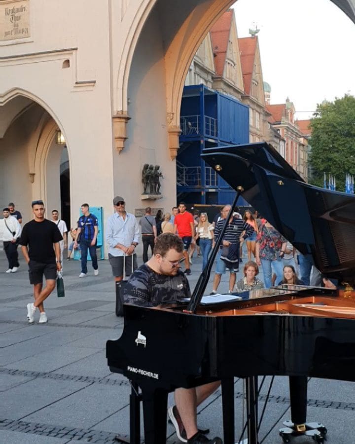 Photo of Karlsplatz/Stachus at More & More, Karlsplatz, Kreuzviertel, Altstadt-Lehel, Munich, Bavaria, 80335, Germany