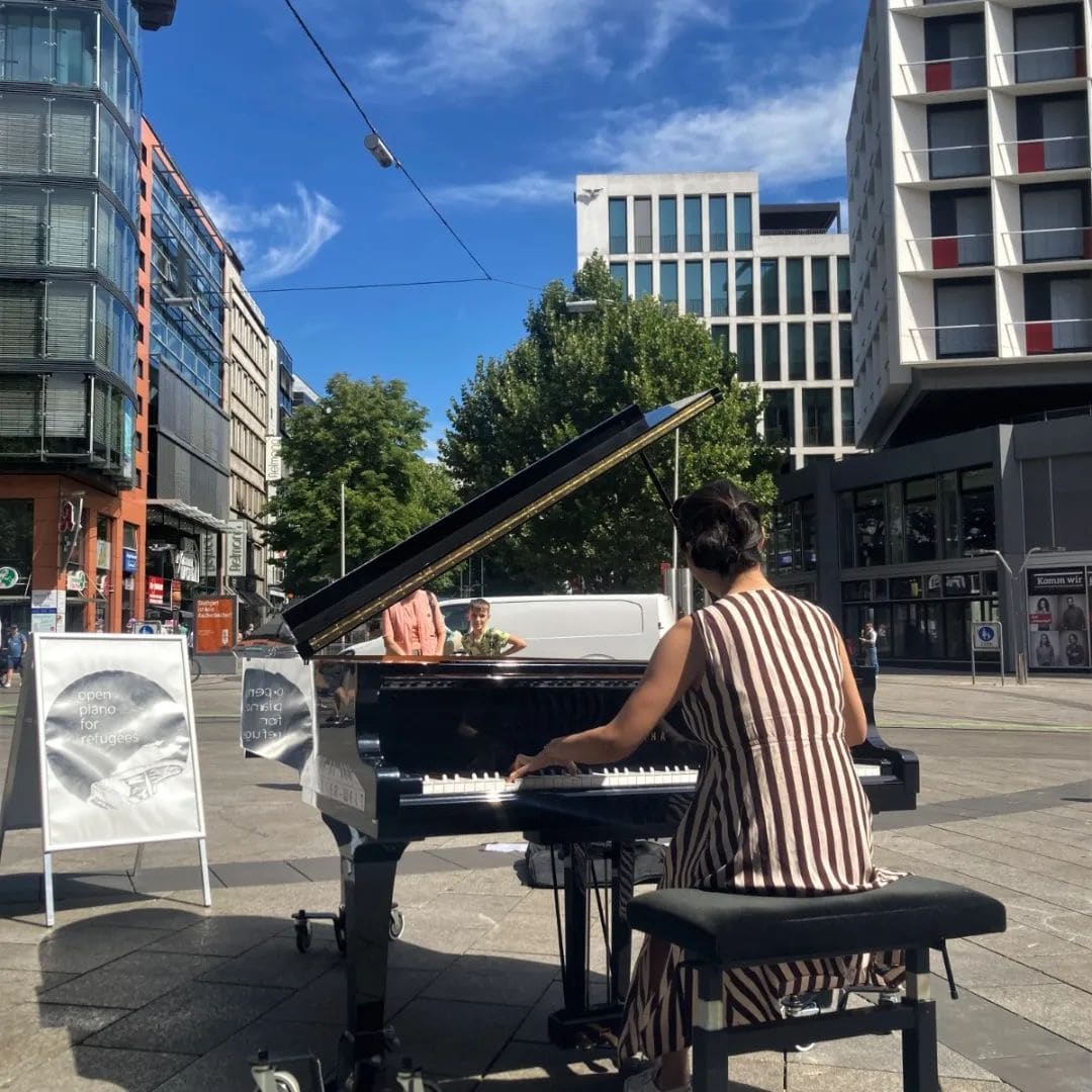 Photo of Stuttgart, Germany at Mezzogiorno, 55, Kriegsbergstraße, Universität, Stuttgart-Mitte, Stuttgart, Baden-Württemberg, 70174, Germany