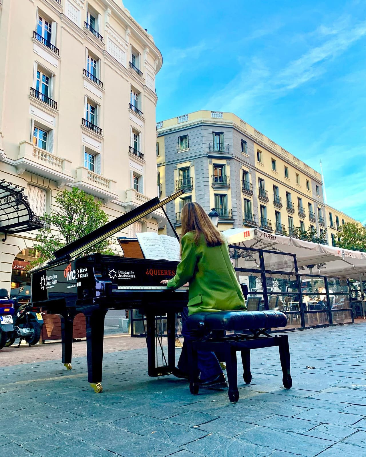 Photo of Plaza de la Platería de Martínez at 1, Plaza de la Platería de Martínez, Barrio de las Letras, Cortes, Centro, Madrid, Área metropolitana de Madrid y Corredor del…