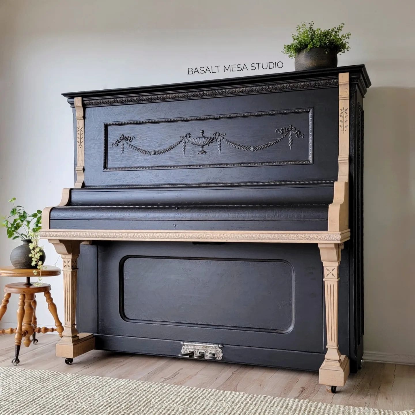 Public piano in Mesa County, Colorado, United States