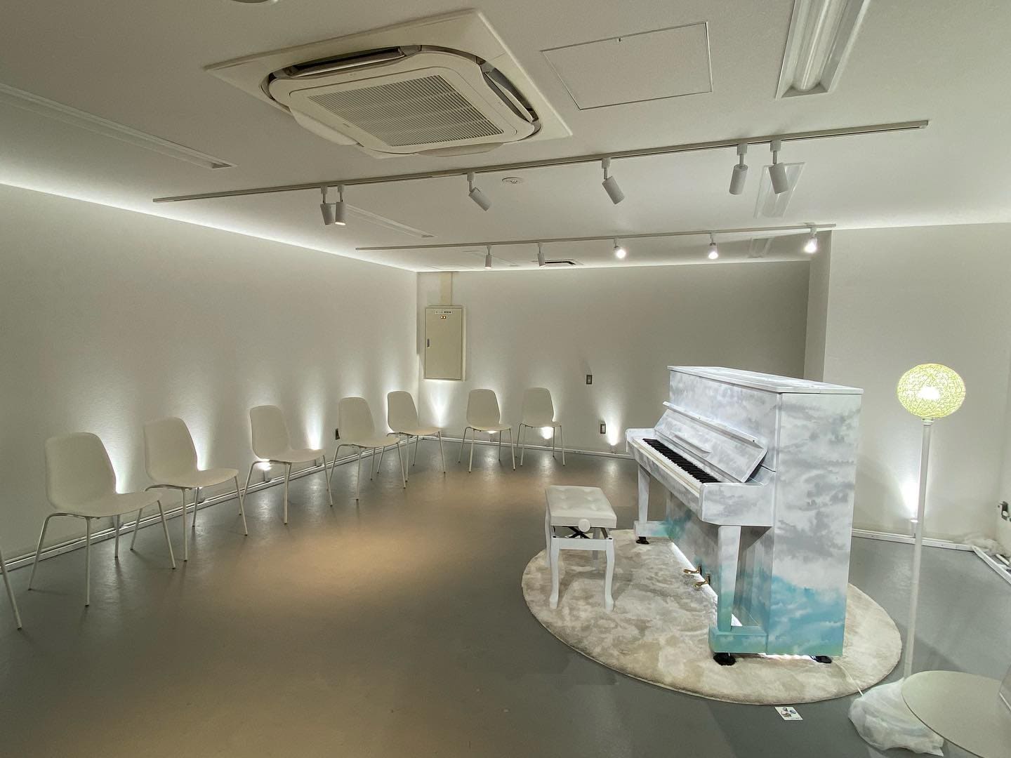Photo of 日比谷okuroji at 1-chome, Uchisaiwaicho, Chiyoda, Tokyo, 100-0011, Japan. EnglishAfrikaansČeštinaDanskDeutschΕλληνικάEnglishEnglish (UK)Español…