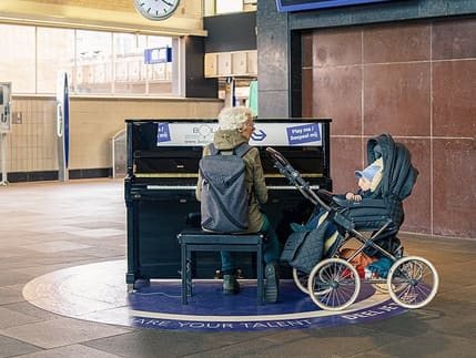 Photo of Station Eindhoven at Spoor 5, Perron B, Fellenoord, Centrum, Eindhoven, North Brabant, Netherlands, 5611AC, Netherlands. Notifications157