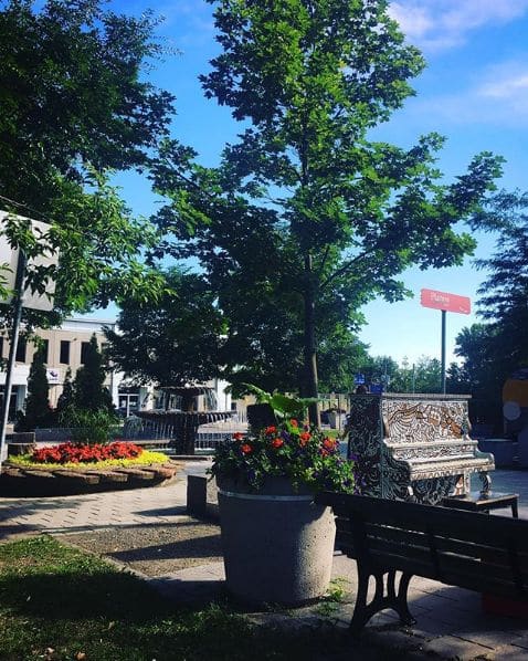 Photo of Sainte-Dorothée, Quebec at 1109, Boulevard de l'Hôtel-de-Ville, Sainte-Dorothée, Laval, Laval (ville), Quebec, H7X 2H6, Canada