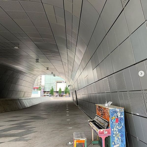 Photo of 동대문디자인플라자 DDP at Dongdaemun Design Plaza, 281, Eulji-ro, Dongdaemun Fashion Town, Gwanghui-dong, Jung-gu, Seoul, Nowon-gu, 04566, South Korea