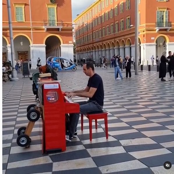 Public piano in Nice, Provence-Alpes-Côte d'Azur, France