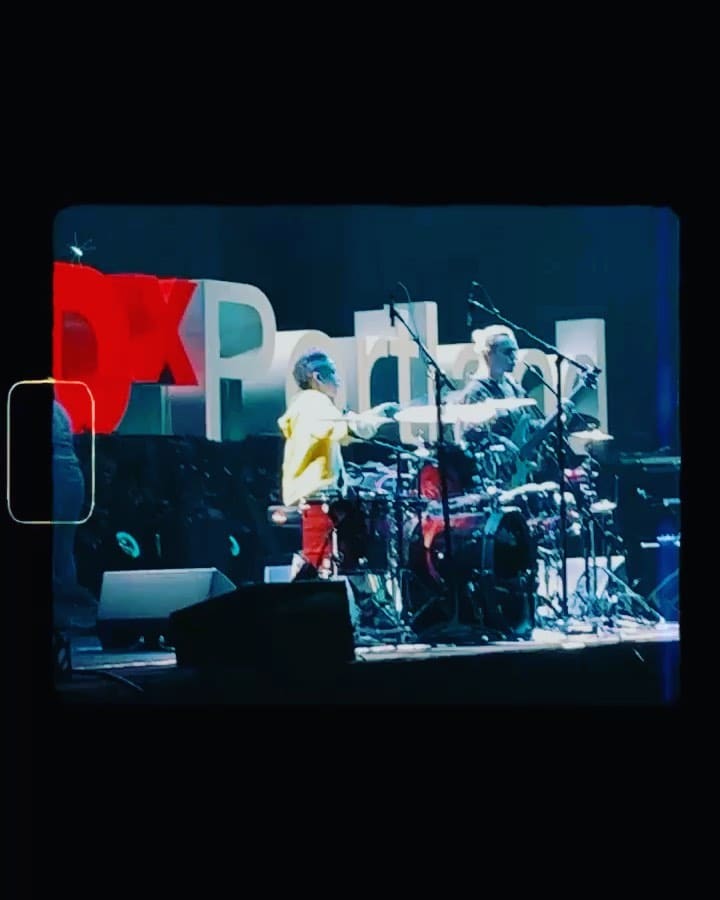 Photo of Moda Center at the Rose Quarter at Moda Center, North Multnomah Street, Lloyd District, Portland, Multnomah County, Oregon, 97240, United States. pianopushplay