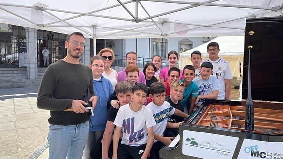 Photo of IES Padre Juan Ruiz at Calle Fray Luis de Granada, Hinojosa del Duque, Córdoba, Andalusia, 14270, Spain. Instagram